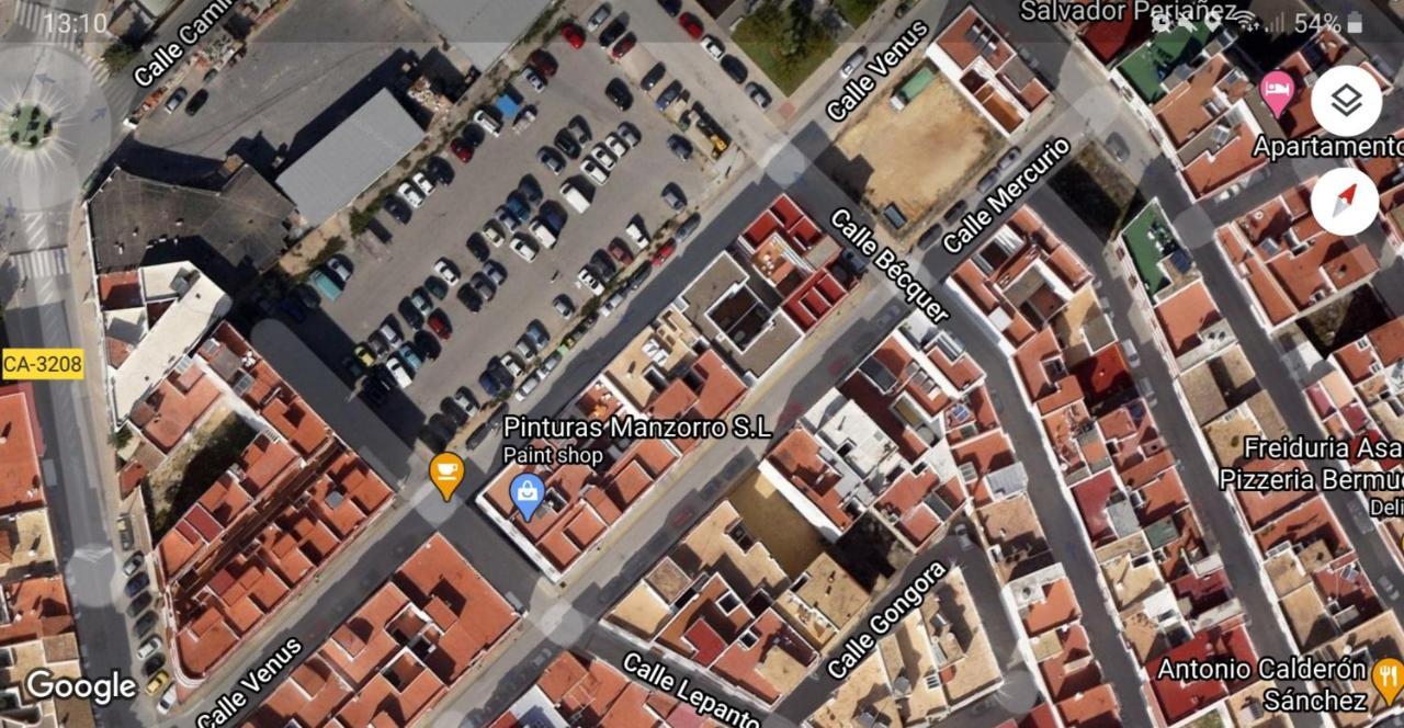 Apartamento nuevo y céntrico con Aire Acondicionado y Wifi -Solo familias o parejas- Conil De La Frontera Exterior foto