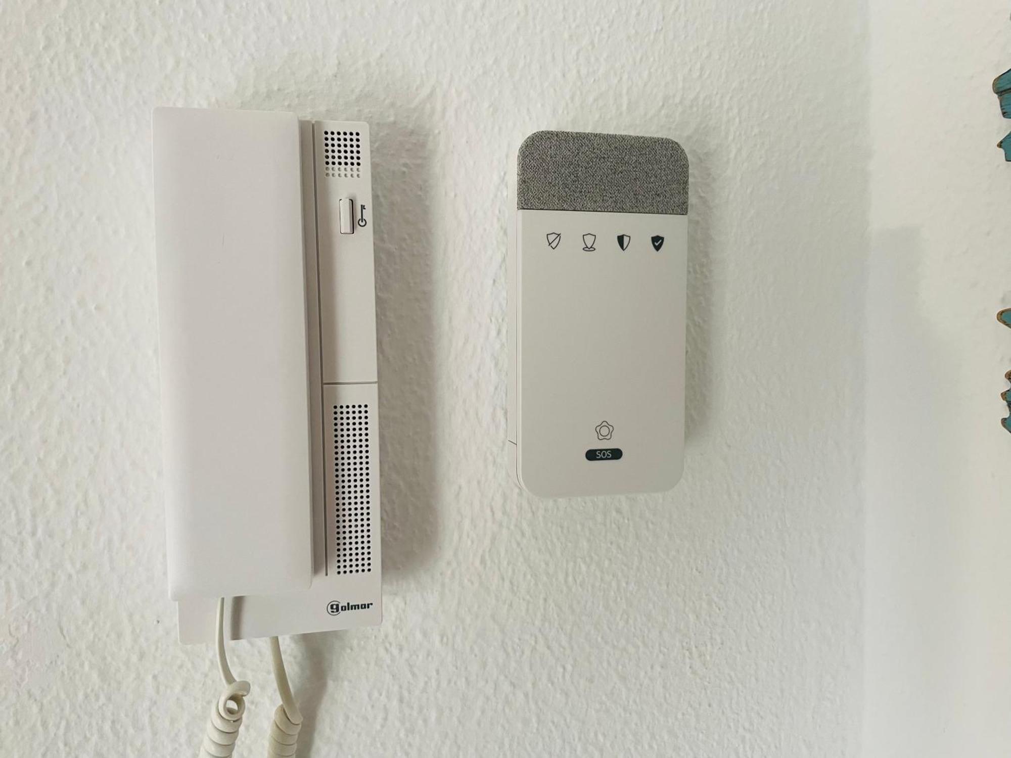 Apartamento nuevo y céntrico con Aire Acondicionado y Wifi -Solo familias o parejas- Conil De La Frontera Exterior foto
