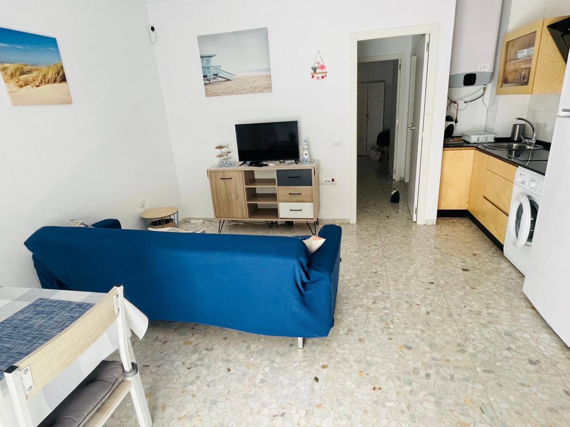 Apartamento nuevo y céntrico con Aire Acondicionado y Wifi -Solo familias o parejas- Conil De La Frontera Exterior foto