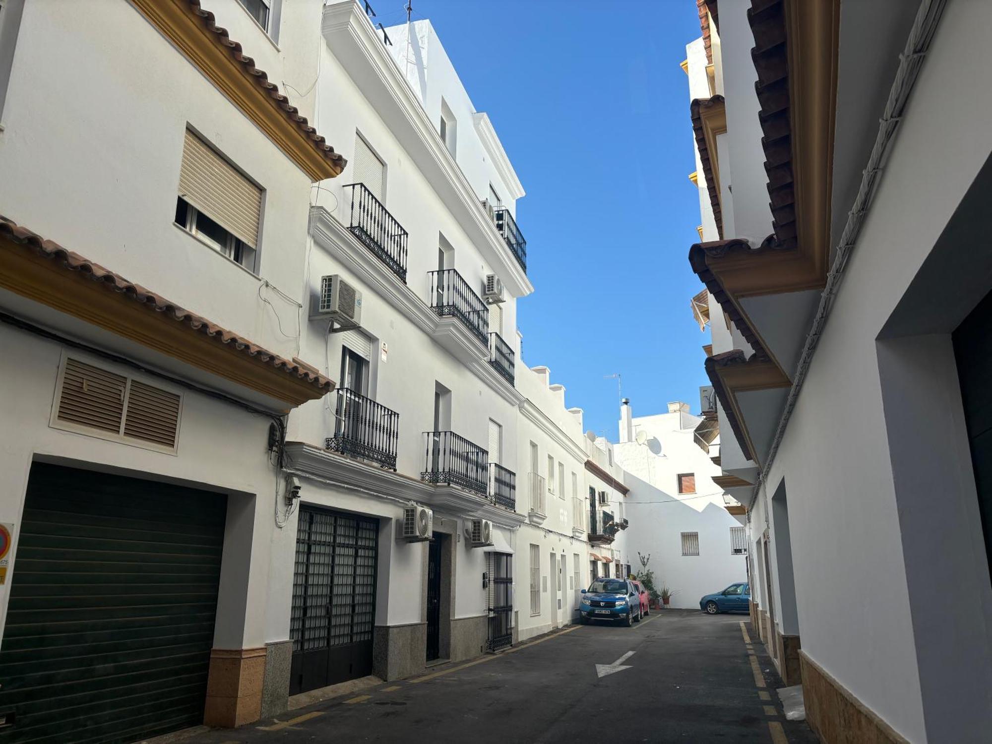 Apartamento nuevo y céntrico con Aire Acondicionado y Wifi -Solo familias o parejas- Conil De La Frontera Exterior foto
