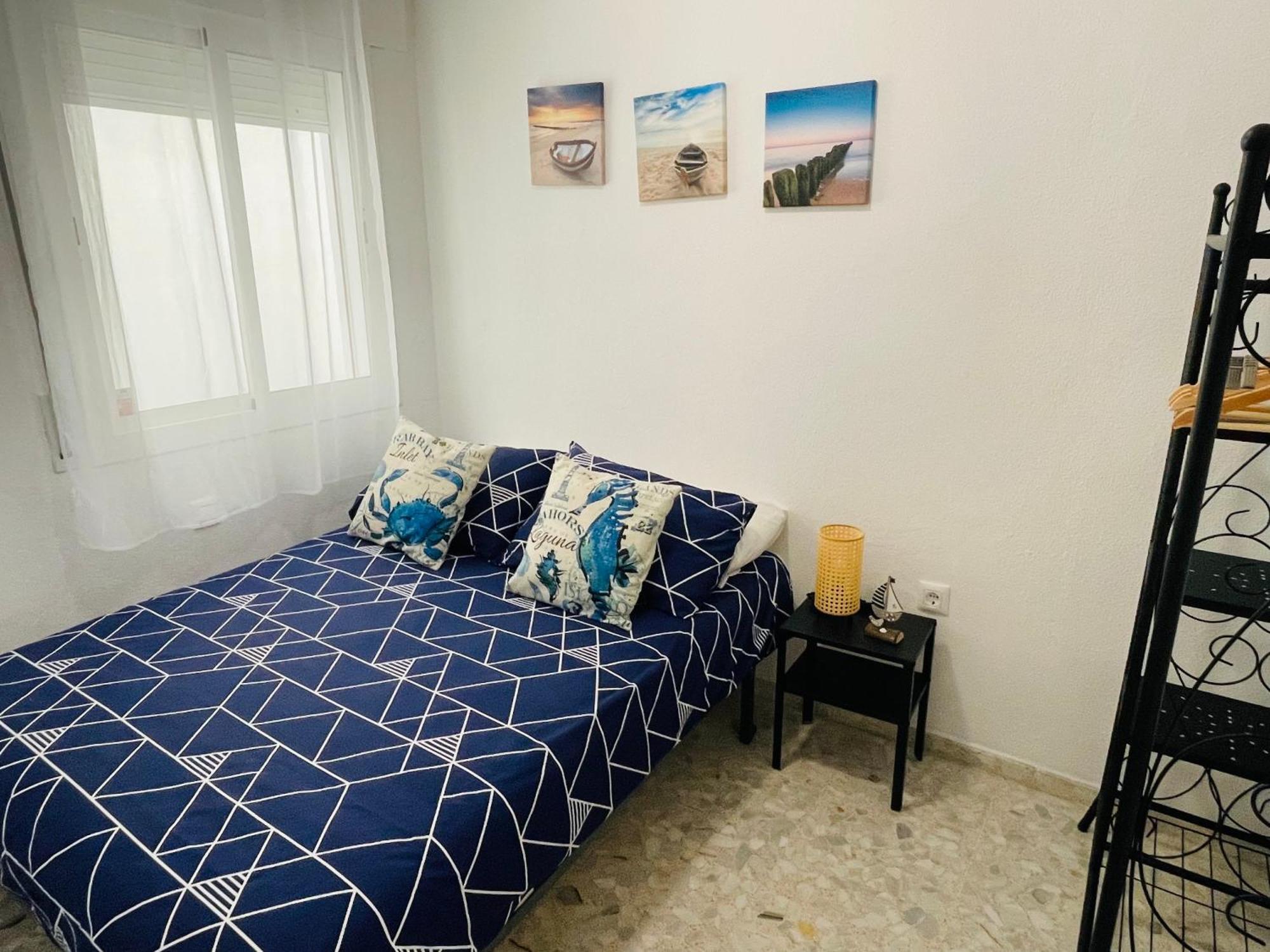 Apartamento nuevo y céntrico con Aire Acondicionado y Wifi -Solo familias o parejas- Conil De La Frontera Exterior foto
